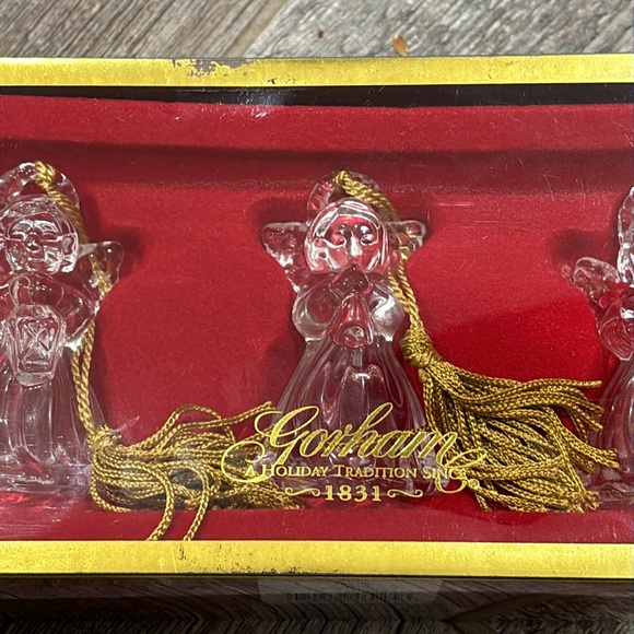 Vintage Gorham set of three crystal angel ornaments with gold tassels - Picture 11 of 12